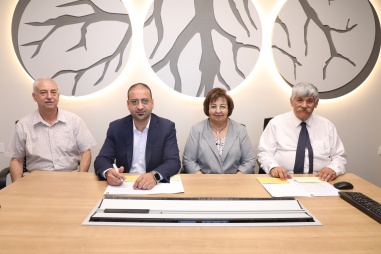 Juzoor Signs Agreement with Al-Makassed Hospital to Enhance Medical Training and Fellowship Programs