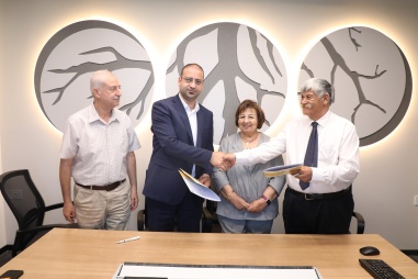 Juzoor Signs Agreement with Al-Makassed Hospital to Enhance Medical Training and Fellowship Programs