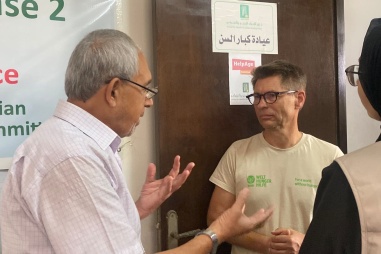 A delegation from WHH, Juzoor’s partner, visits the Juzoor Health Center in Al-Nasr, Gaza.